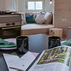 The living area with kitchenette and relax corner